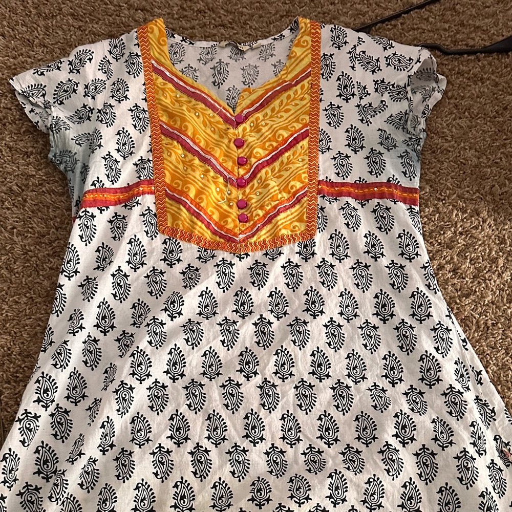 Karigari Women’s Kurti